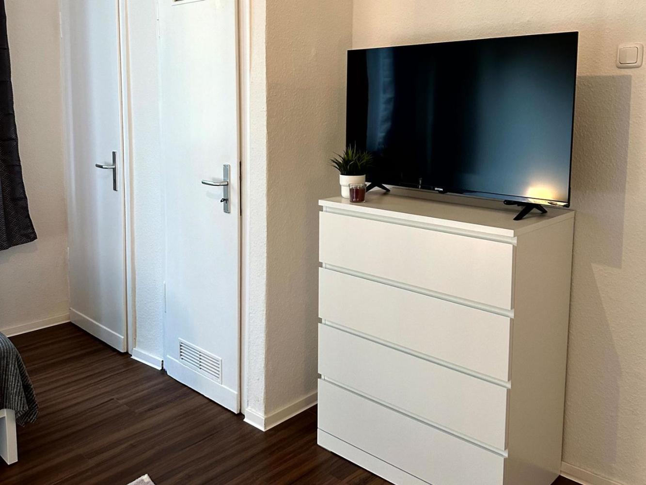 Cozy Apartment With Garden In גלזנקירכן מראה חיצוני תמונה